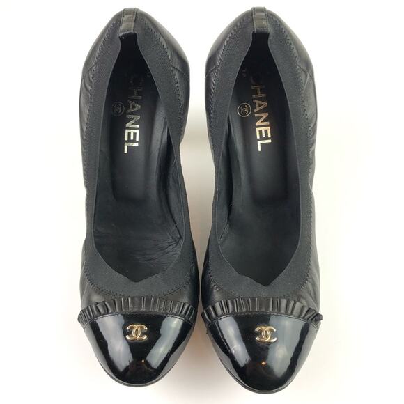 Chanel Black Lambskin Leather Ruffle CC Logo Patent Cap Toe Heels. Authentic. - Picture 3 of 14